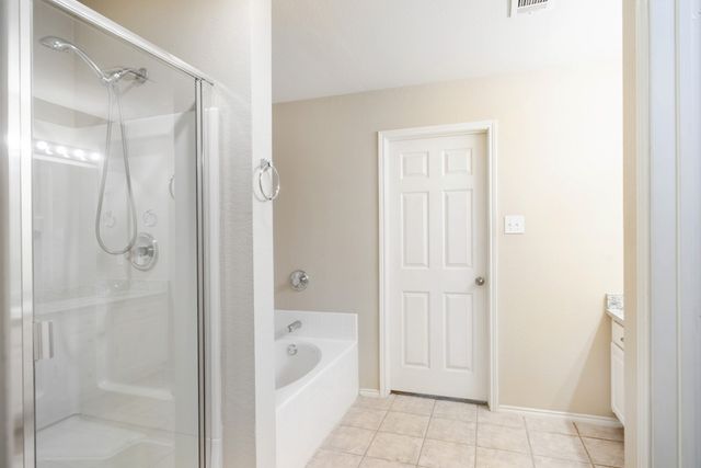 4929 Spur Ridge Court, Fort Worth, TX 76244