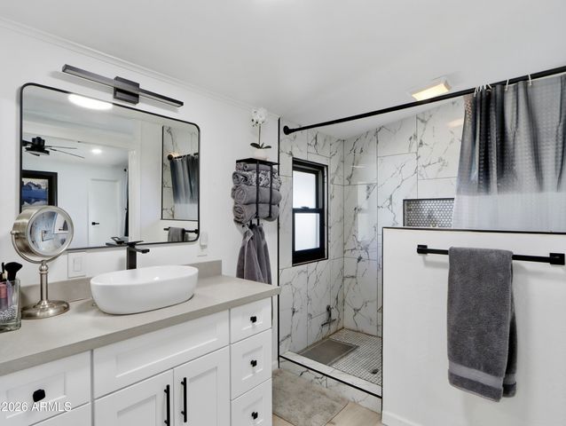 2233 E BEHREND Drive 15, Phoenix, AZ 85024