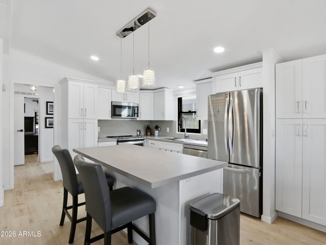 2233 E BEHREND Drive 15, Phoenix, AZ 85024