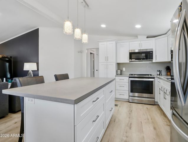 2233 E BEHREND Drive 15, Phoenix, AZ 85024