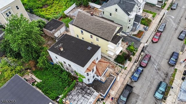 305 Pacific St, Paterson City, NJ 07503