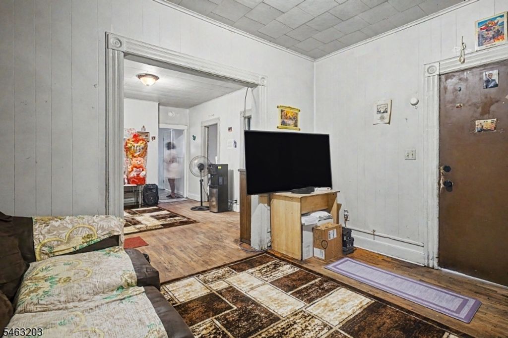 305 Pacific St, Paterson City, NJ 07503 — photo 5