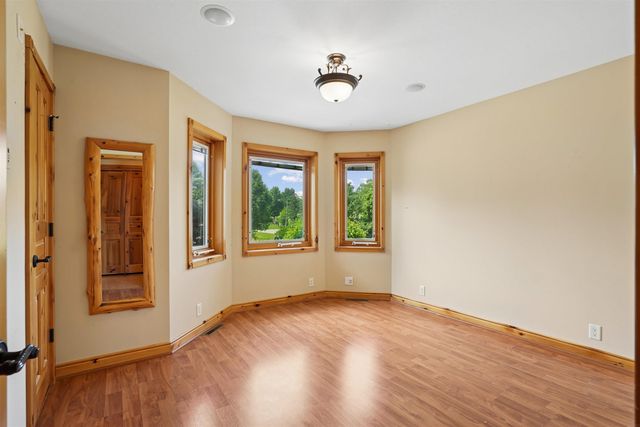 709 Lake Ridge Drive, Cedar Falls, IA 50613