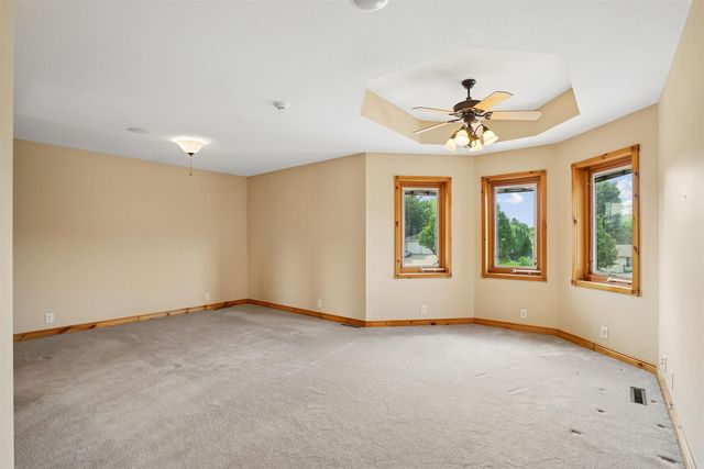 709 Lake Ridge Drive, Cedar Falls, IA 50613