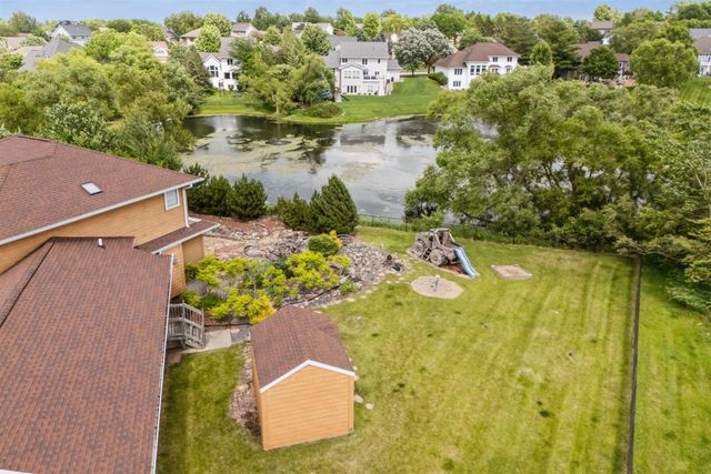 709 Lake Ridge Drive, Cedar Falls, IA 50613