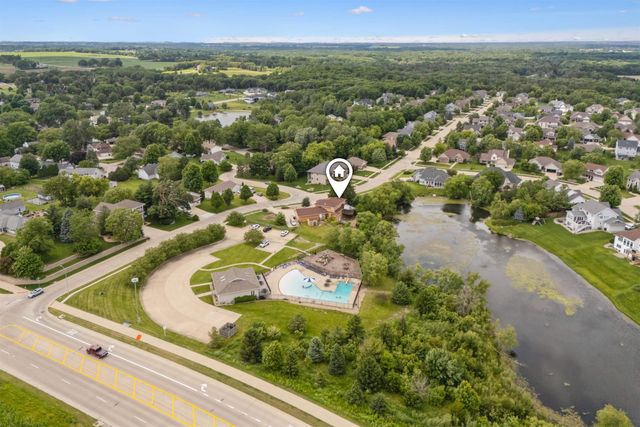 709 Lake Ridge Drive, Cedar Falls, IA 50613