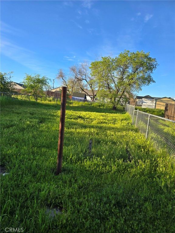 Image 2 of property listing at 1028 Nevada Avenue, Oroville, CA 95965
