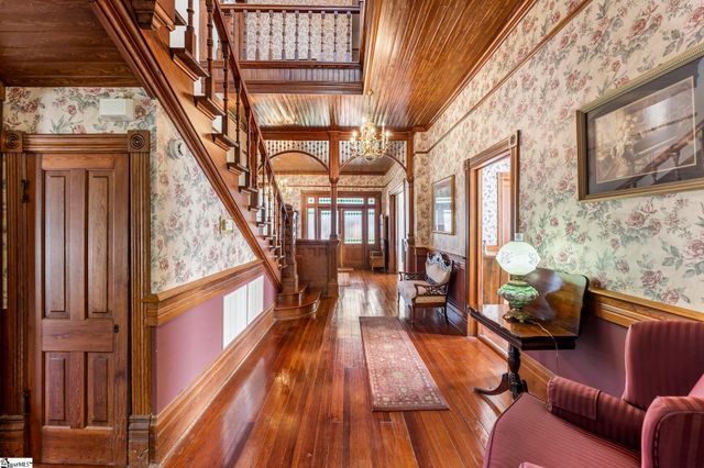 208 S Main Street, Abbeville, SC 29620