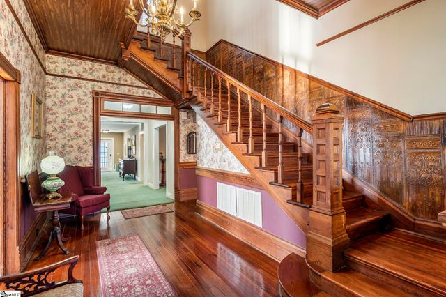 208 S Main Street, Abbeville, SC 29620