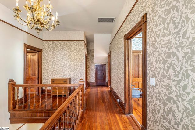 208 S Main Street, Abbeville, SC 29620