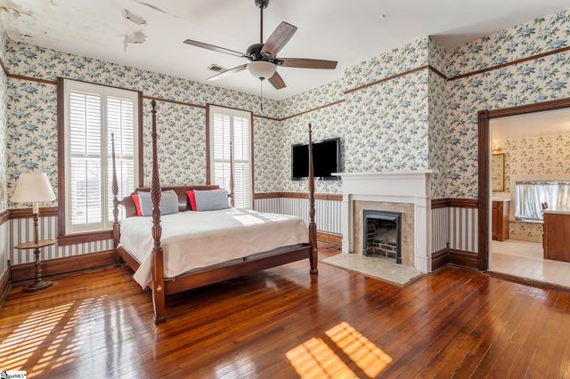 208 S Main Street, Abbeville, SC 29620