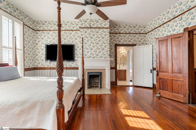 208 S Main Street, Abbeville, SC 29620