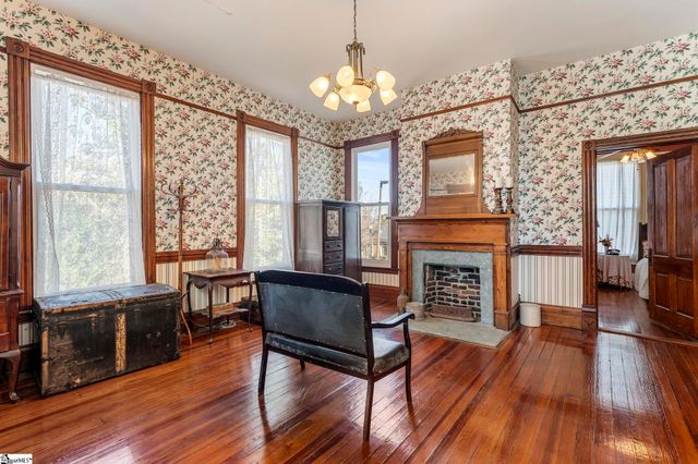 208 S Main Street, Abbeville, SC 29620