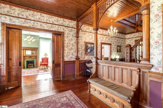 208 S Main Street, Abbeville, SC 29620