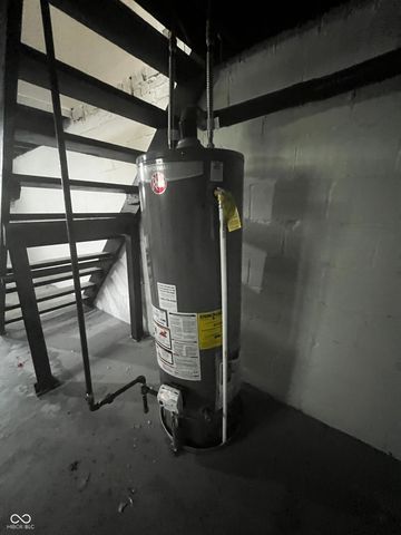 1504 N Gladstone Avenue N, Indianapolis, IN 46201