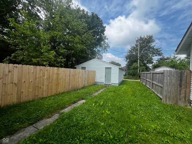 1504 N Gladstone Avenue N, Indianapolis, IN 46201