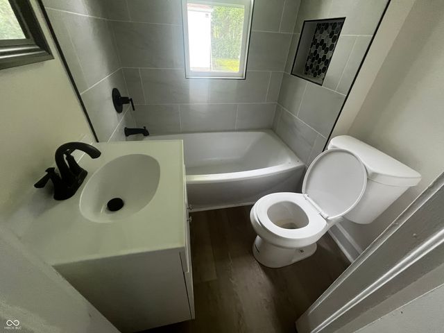 1504 N Gladstone Avenue N, Indianapolis, IN 46201