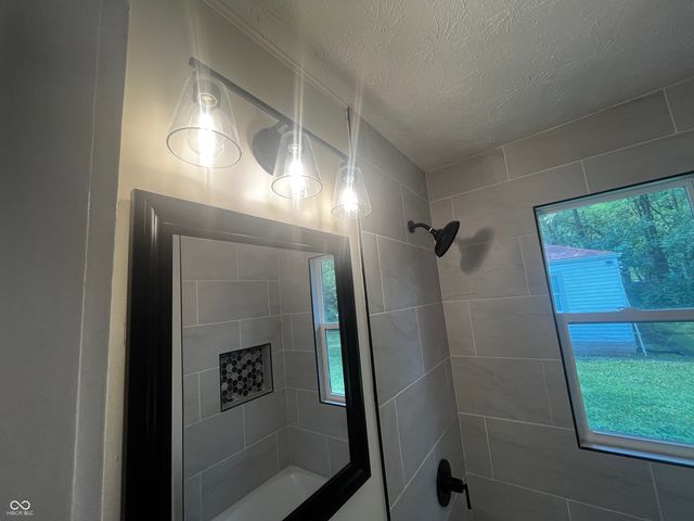 1504 N Gladstone Avenue N, Indianapolis, IN 46201