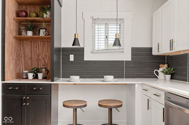 1521 N Gladstone Avenue, Indianapolis, IN 46201