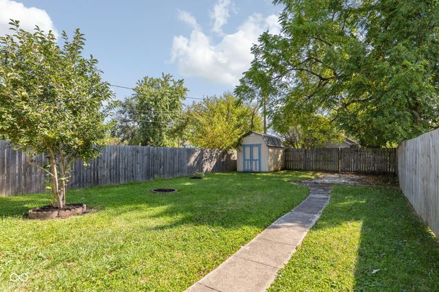 1521 N Gladstone Avenue, Indianapolis, IN 46201