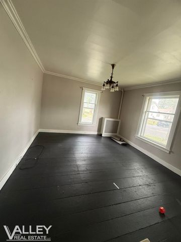 1221 Cass Street, Saginaw, MI 48602