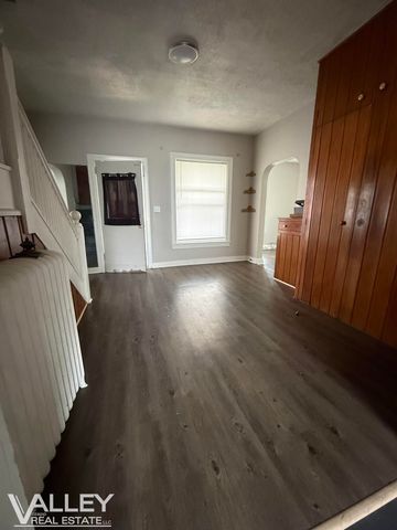 1221 Cass Street, Saginaw, MI 48602