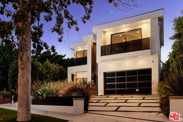 144 N Bowling Green Way, Los Angeles, CA 90049