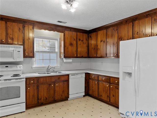 7036 Snaffle Ct, Mechanicsville, VA 23111