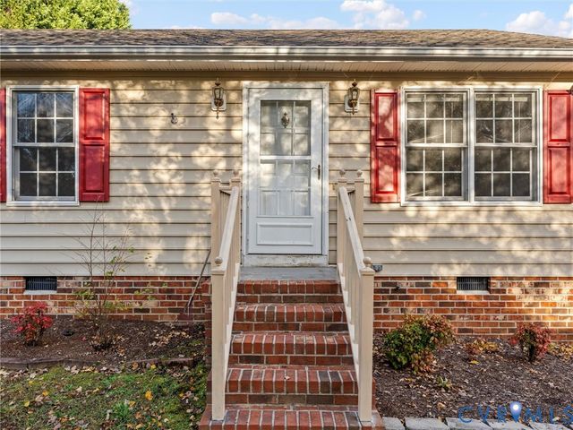 7036 Snaffle Ct, Mechanicsville, VA 23111