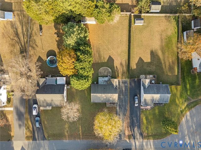 7036 Snaffle Ct, Mechanicsville, VA 23111