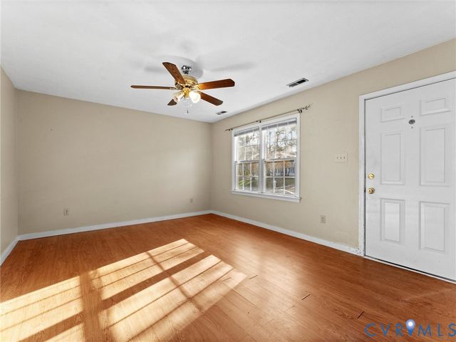 7036 Snaffle Ct, Mechanicsville, VA 23111