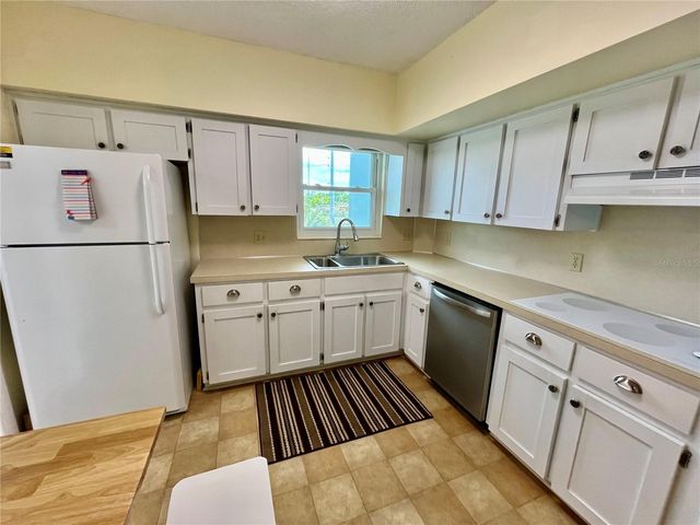2292 COSTA RICAN DRIVE 22, Clearwater, FL 33763