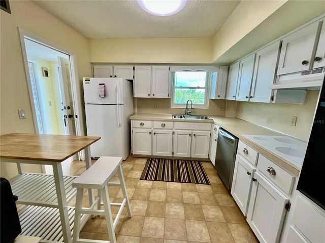 2292 COSTA RICAN DRIVE 22, Clearwater, FL 33763