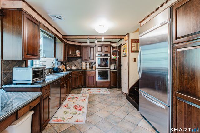 Gravel Island Road, New Canaan, CT 06840