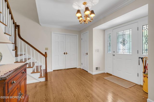 89 Pine Street, Lincroft, NJ 07738