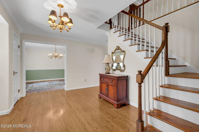89 Pine Street, Lincroft, NJ 07738
