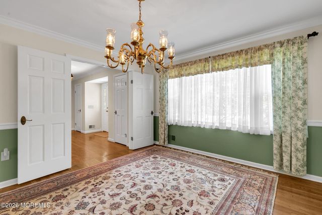 89 Pine Street, Lincroft, NJ 07738