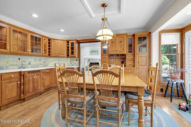 89 Pine Street, Lincroft, NJ 07738
