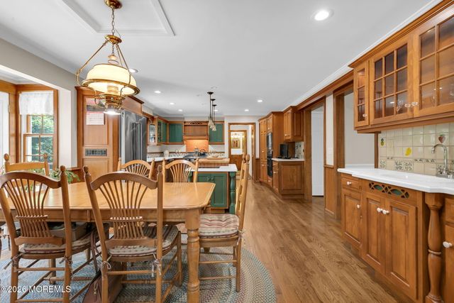 89 Pine Street, Lincroft, NJ 07738