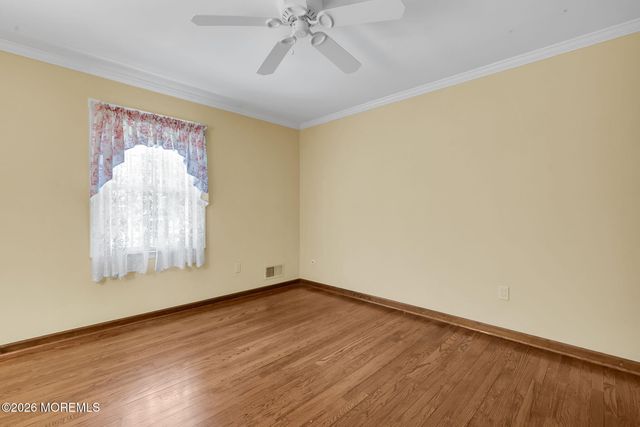 89 Pine Street, Lincroft, NJ 07738