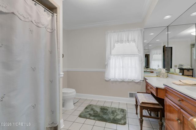89 Pine Street, Lincroft, NJ 07738