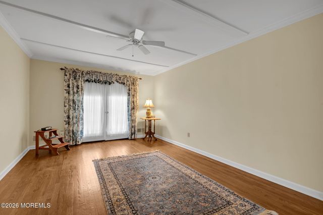 89 Pine Street, Lincroft, NJ 07738