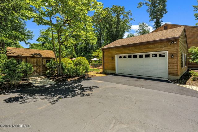 89 Pine Street, Lincroft, NJ 07738
