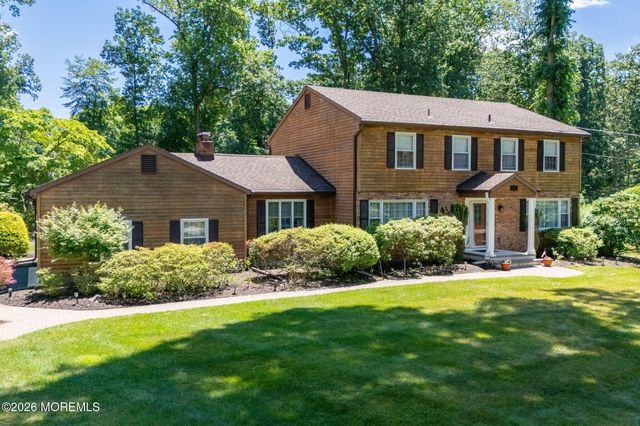 89 Pine Street, Lincroft, NJ 07738