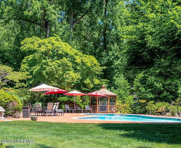 89 Pine Street, Lincroft, NJ 07738