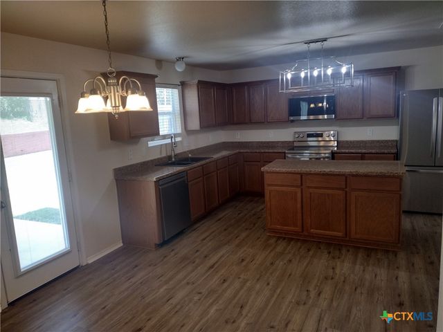 4100 Jack Barnes Avenue, Killeen, TX 76549