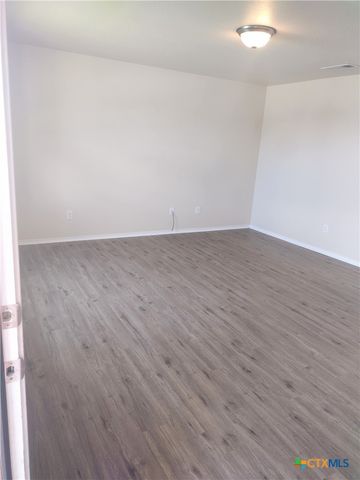 4100 Jack Barnes Avenue, Killeen, TX 76549