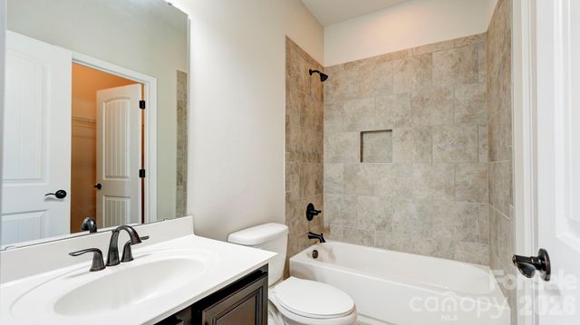 2708 Runyon Court, York, SC 29745