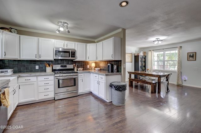 901 Summit Drive, Joplin, MO 64801