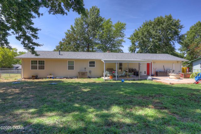 901 Summit Drive, Joplin, MO 64801